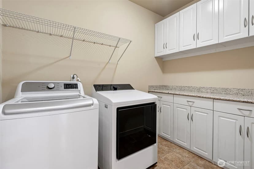 Property photo for 15372 Se 160th Place, Renton photo 11