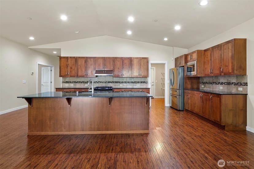 Property photo for 15372 Se 160th Place, Renton photo 18