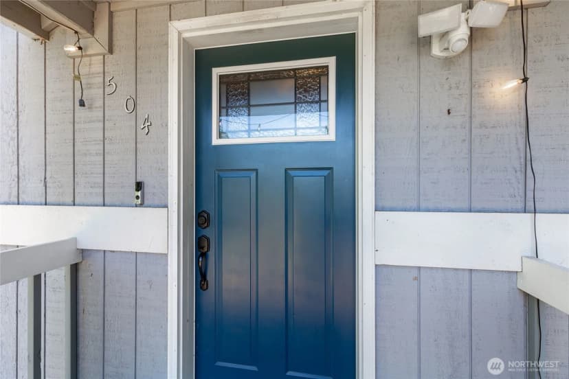 Property photo for 504 Sw Marion Dr, Port Orchard photo 3