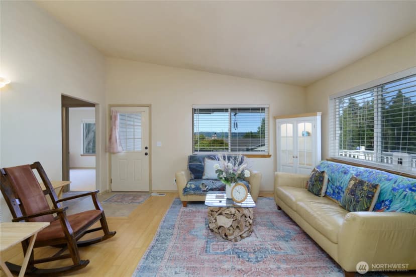 Property photo for 744 Shelter Bay Dr, La Conner photo 5