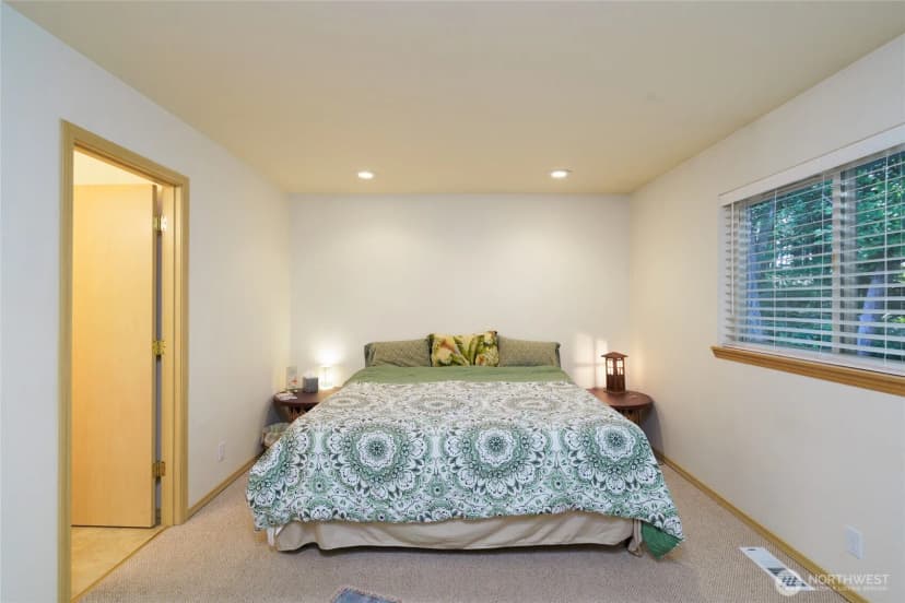 Property photo for 744 Shelter Bay Dr, La Conner photo 10