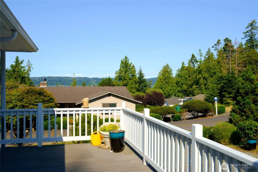 Property photo for 744 Shelter Bay Dr, La Conner photo 25