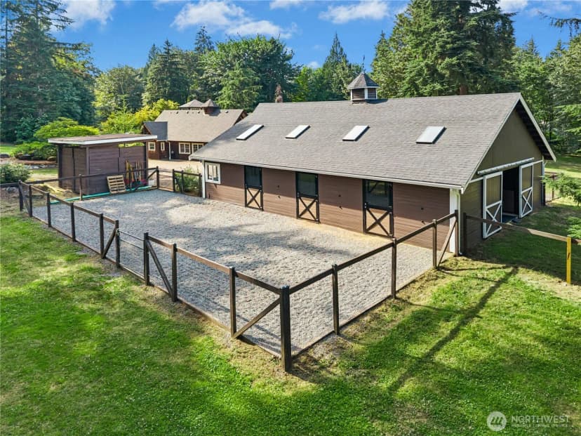 Property photo for 17702 244th Avenue Ne, Woodinville photo 8