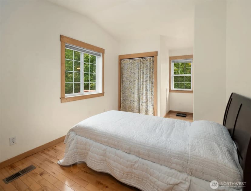 Property photo for 10133 Sw 204th Avenue, Vashon photo 10