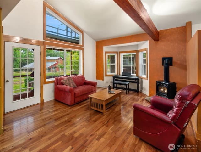 Property photo for 10133 Sw 204th Avenue, Vashon photo 2