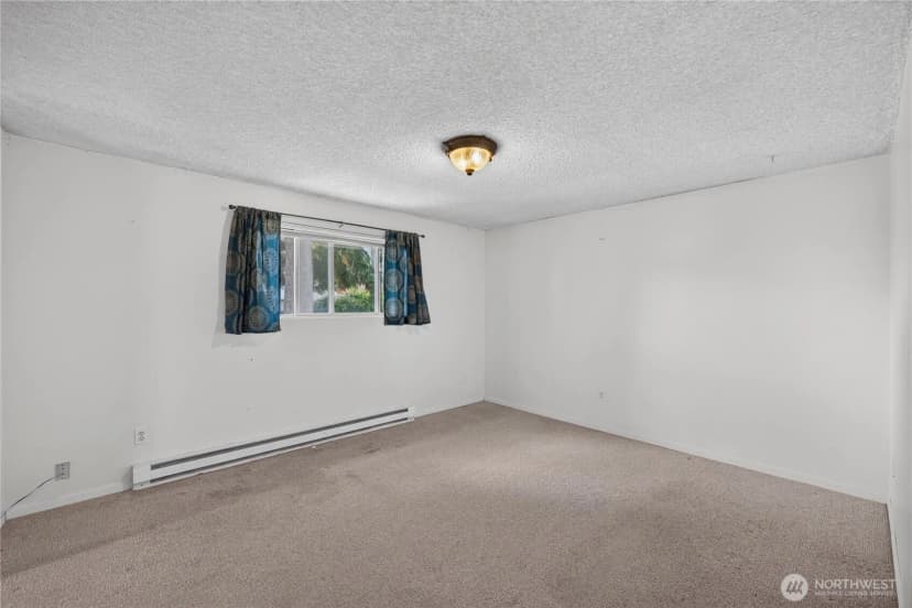 Property photo for 1113 Sw 2nd Avenue, Oak Harbor photo 12