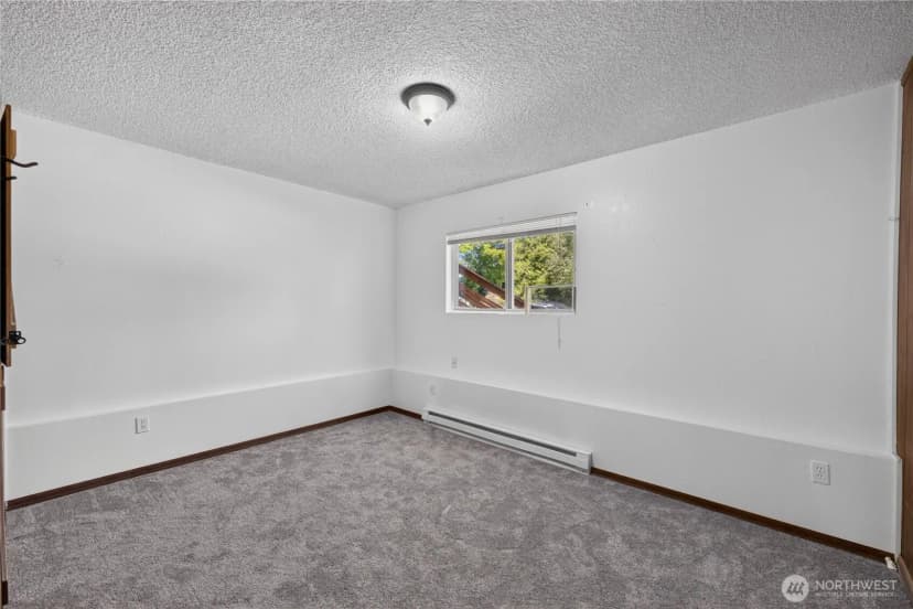 Property photo for 1113 Sw 2nd Avenue, Oak Harbor photo 22
