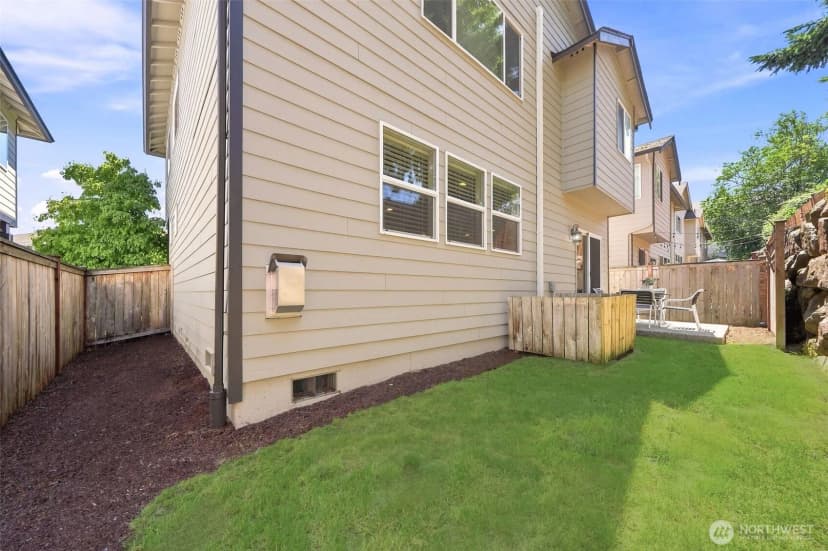 Property photo for 11614 52nd Avenue Se, Everett photo 32