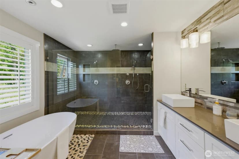 Property photo for 4010 Burnham Dr, Gig Harbor photo 24