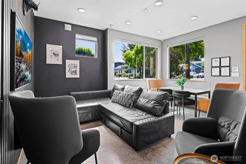 Property photo for 724 S Willow Street, Seattle photo 12