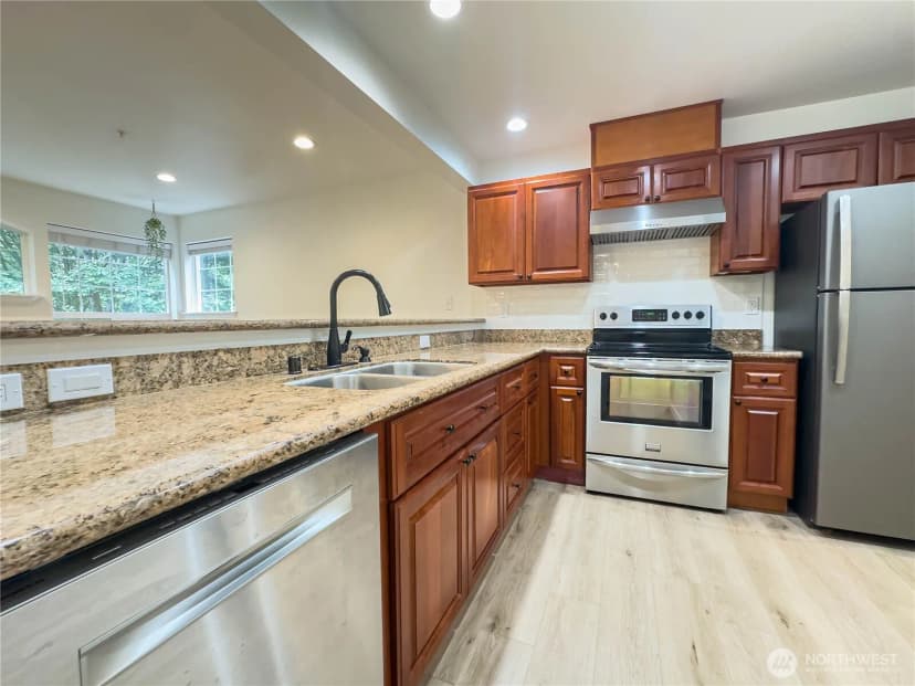 Property photo for 1920 S 368th Place #205, Federal Way photo 12