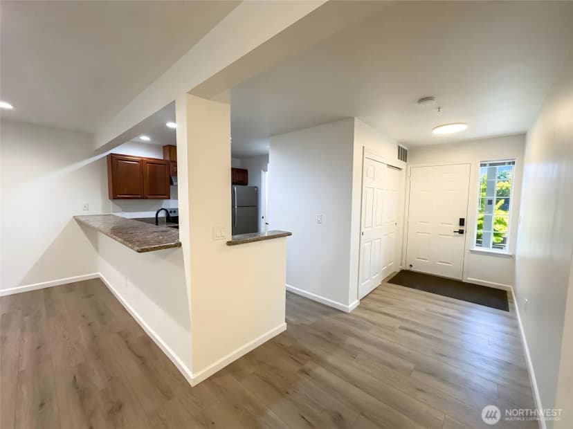 Property photo for 1920 S 368th Place #205, Federal Way photo 6
