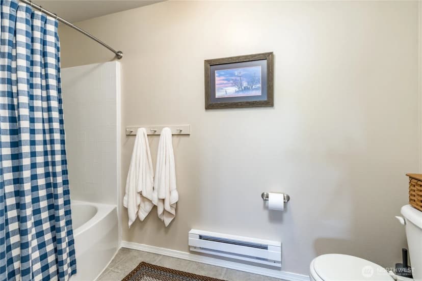 Property photo for 6137 Hazel Loop Se #b, Auburn photo 7