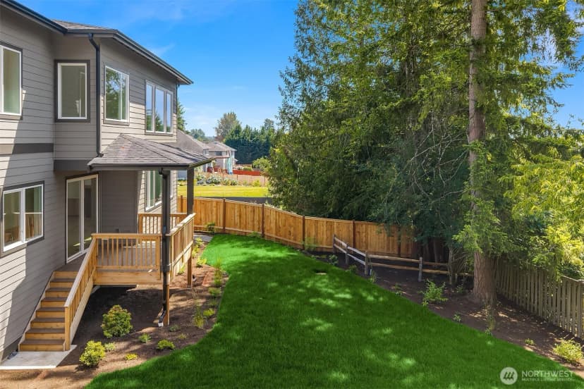 Property photo for 465 Orcas Ave Ne, Renton photo 37