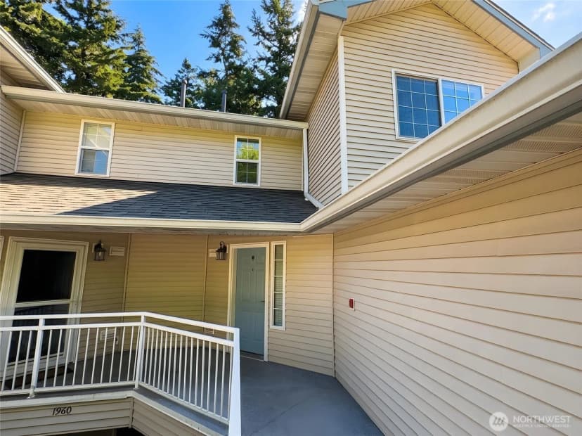 Property photo for 1966 S 368th Place #1966, Federal Way photo 3