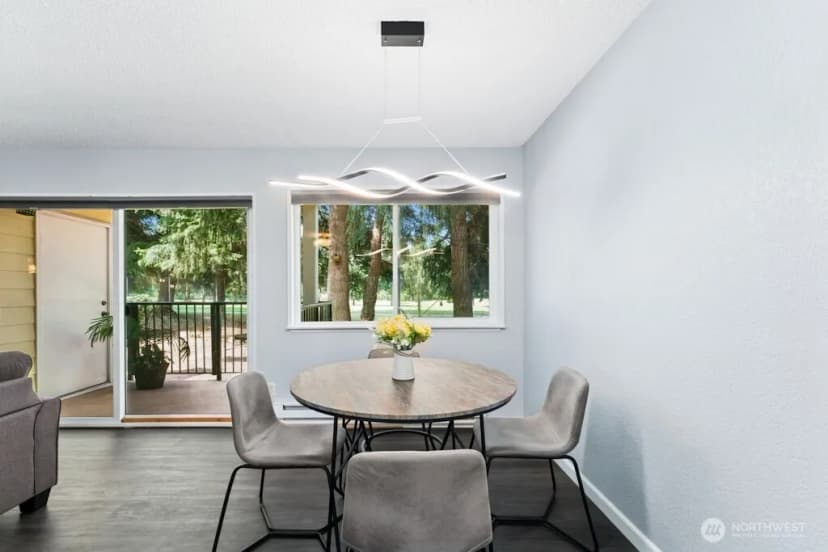 Property photo for 14602 Ne 51st Street #d1, Bellevue photo 9