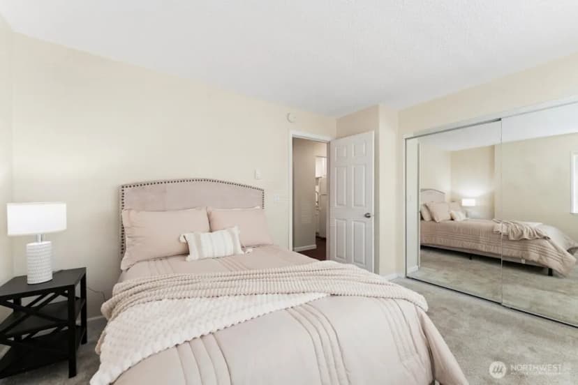 Property photo for 14602 Ne 51st Street #d1, Bellevue photo 14