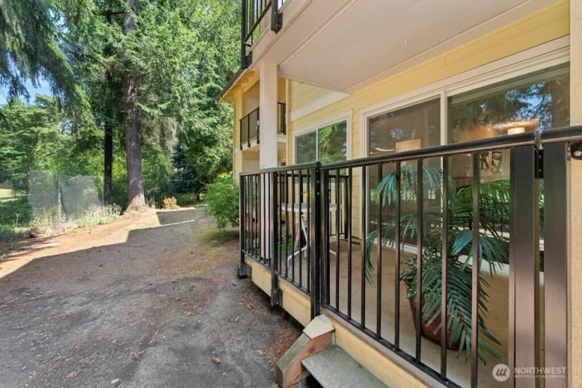Property photo for 14602 Ne 51st Street #d1, Bellevue photo 18