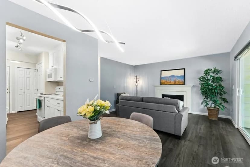 Property photo for 14602 Ne 51st Street #d1, Bellevue photo 7