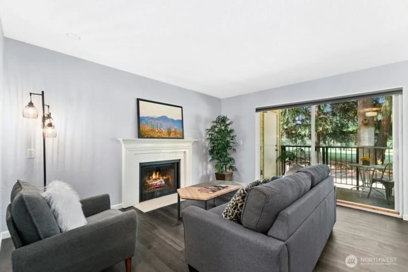 Property photo for 14602 Ne 51st Street #d1, Bellevue photo 3