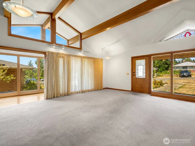 Property photo for 351 Ne 163rd, Shoreline photo 6