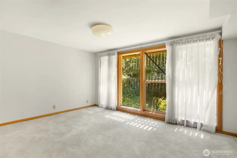 Property photo for 351 Ne 163rd, Shoreline photo 33