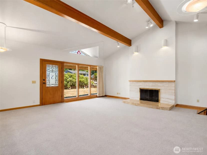 Property photo for 351 Ne 163rd, Shoreline photo 8