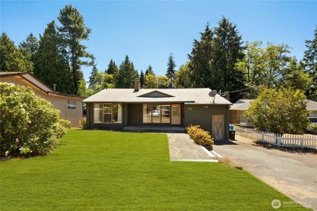 Property photo for 351 Ne 163rd, Shoreline