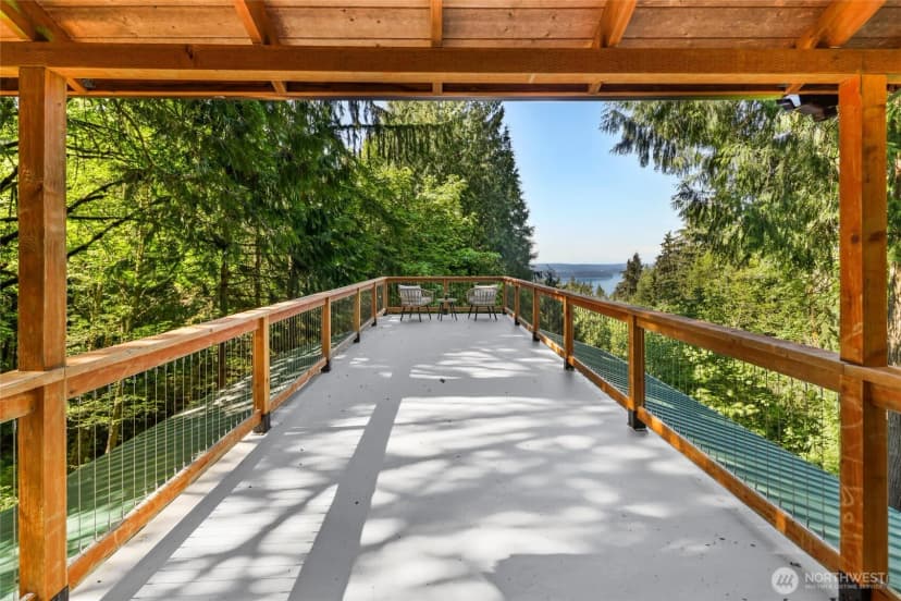 Property photo for 18503 Se 64th Way, Issaquah photo 4