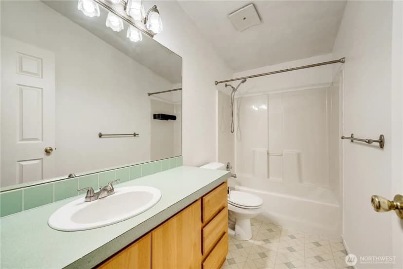 Property photo for 704 87th Avenue Ne #2, Lake Stevens photo 10