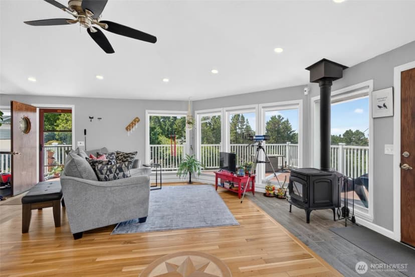 Property photo for 28017 L Place, Ocean Park photo 8