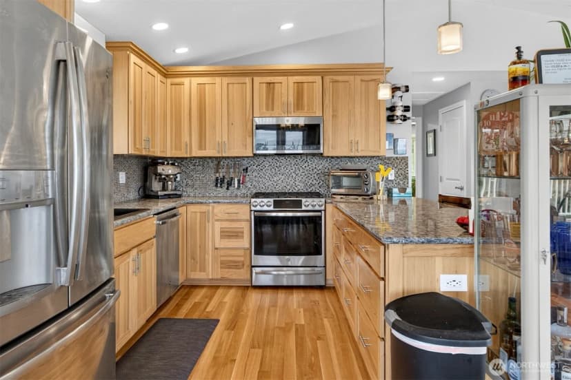 Property photo for 28017 L Place, Ocean Park photo 12