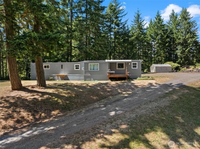 Property photo for 1649 Sw Wildwood Road, Port Orchard photo 3