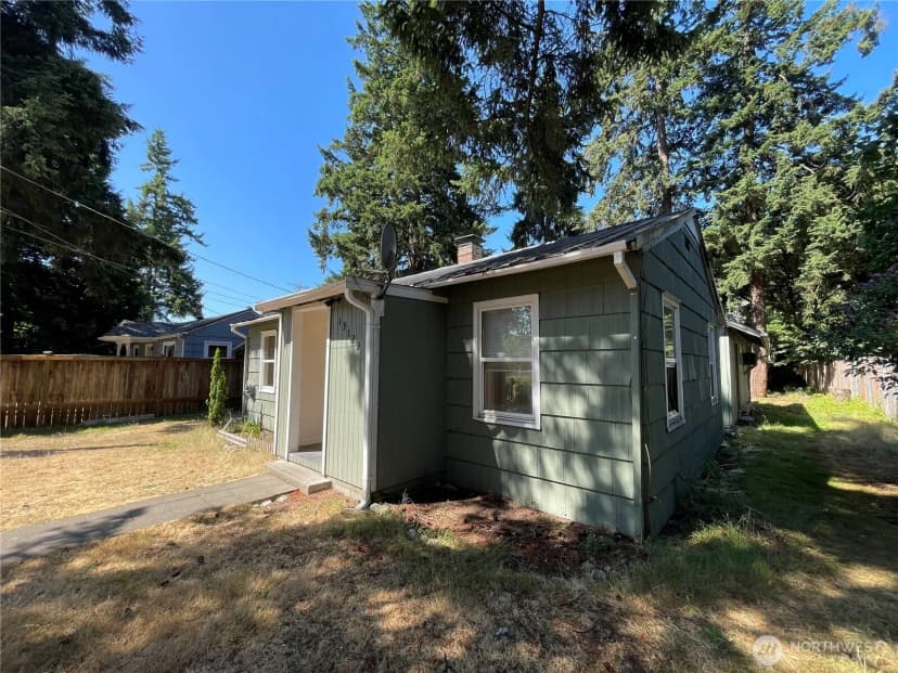 Property photo for 13729 Stone Avenue N, Seattle photo 34