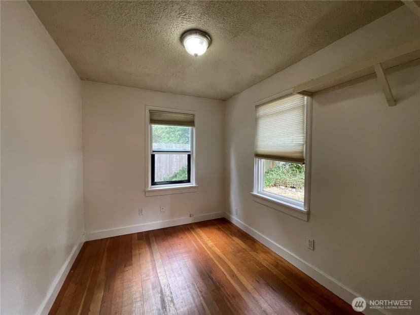 Property photo for 13729 Stone Avenue N, Seattle photo 10