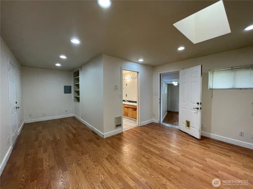 Property photo for 13729 Stone Avenue N, Seattle photo 24
