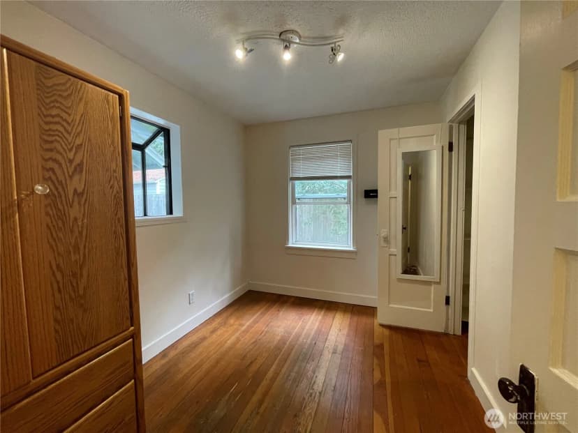 Property photo for 13729 Stone Avenue N, Seattle photo 15
