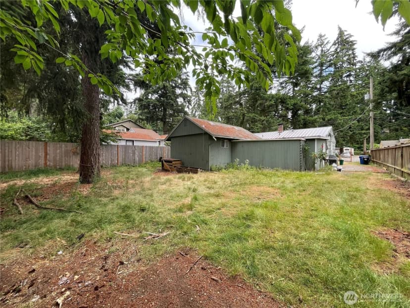 Property photo for 13729 Stone Avenue N, Seattle photo 32