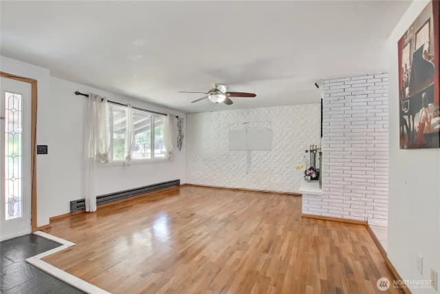 Property photo for 201 E Beech Street, Everett photo 4