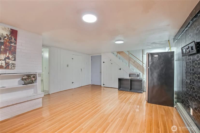 Property photo for 201 E Beech Street, Everett photo 10