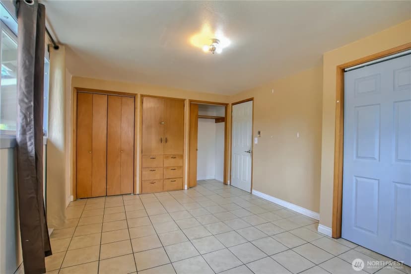 Property photo for 201 E Beech Street, Everett photo 12