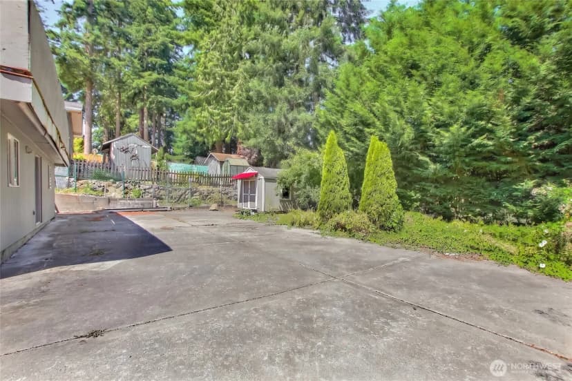 Property photo for 201 E Beech Street, Everett photo 22