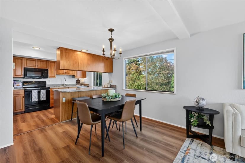 Property photo for 317 Kennebeck Avenue S #104, Kent photo 7