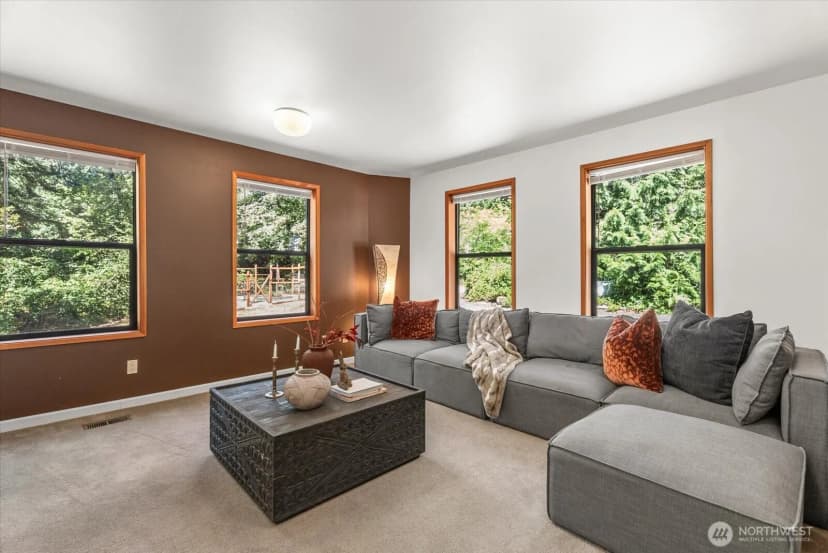 Property photo for 19407 228th Avenue Se, Maple Valley photo 8