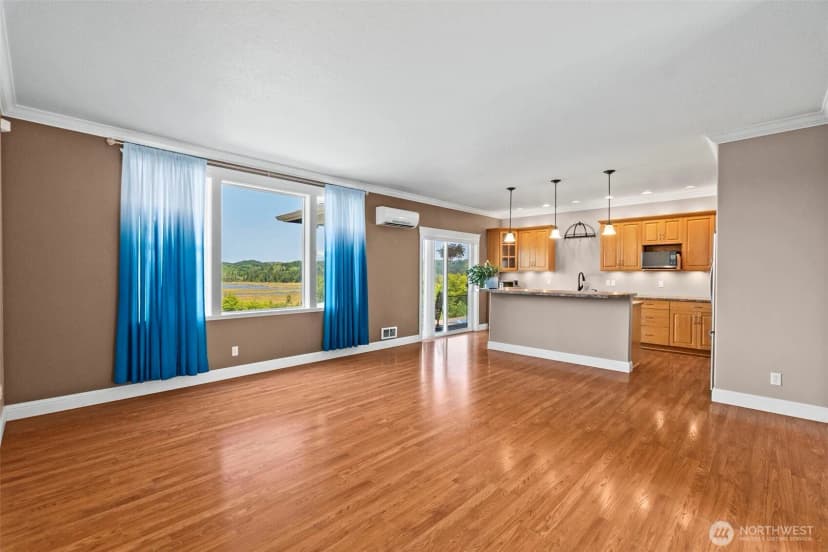 Property photo for 1480 Pacific Avenue, Raymond photo 5