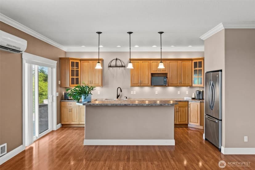 Property photo for 1480 Pacific Avenue, Raymond photo 6