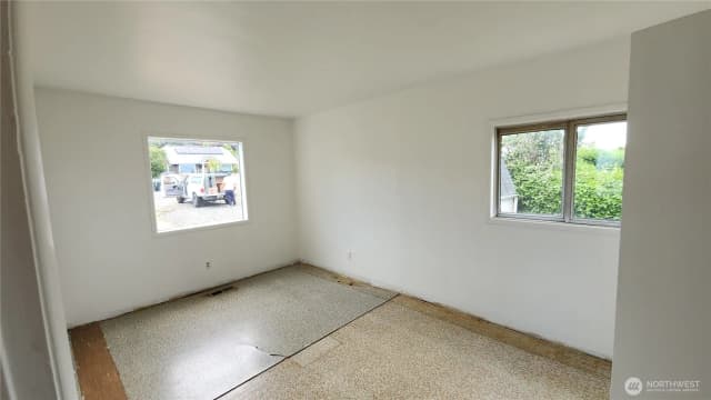Property photo for 301 W 3rd St, Port Angeles photo 5