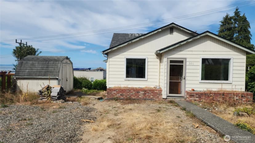 Property photo for 301 W 3rd St, Port Angeles photo 21