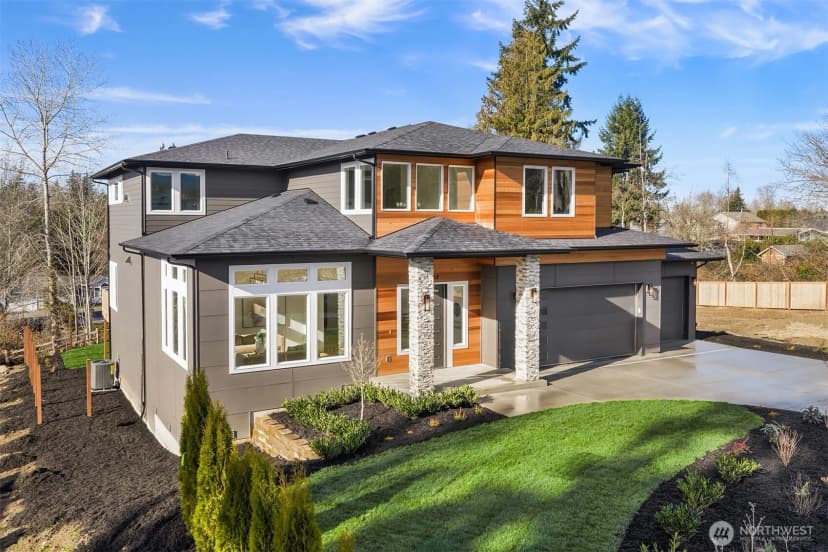 Property photo for 507 Orcas Ave Ne, Renton