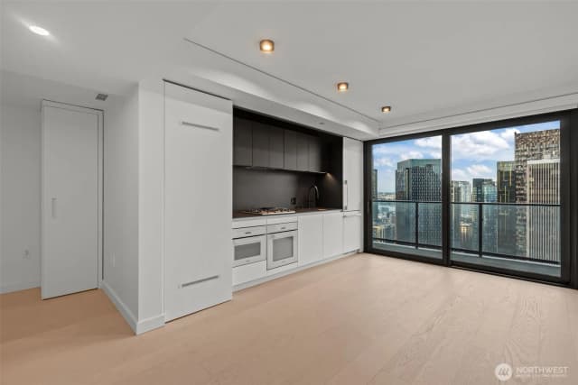 Property photo for 300 Virginia Street #3103, Seattle photo 2